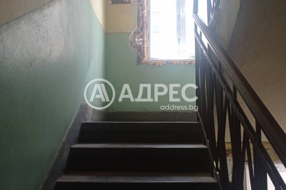 Продава ЕТАЖ ОТ КЪЩА, гр. София, Център, снимка 7 - Етаж от къща - 54606025