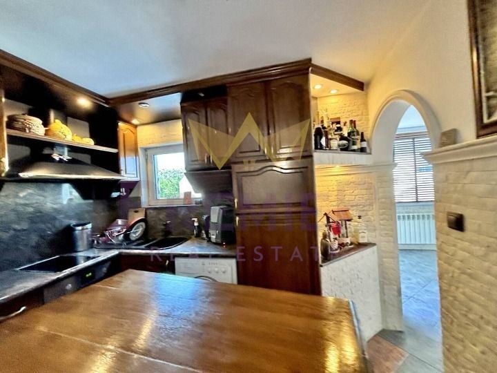 Продается  2 спальни Варна , Колхозен пазар , 98 кв.м | 11705377