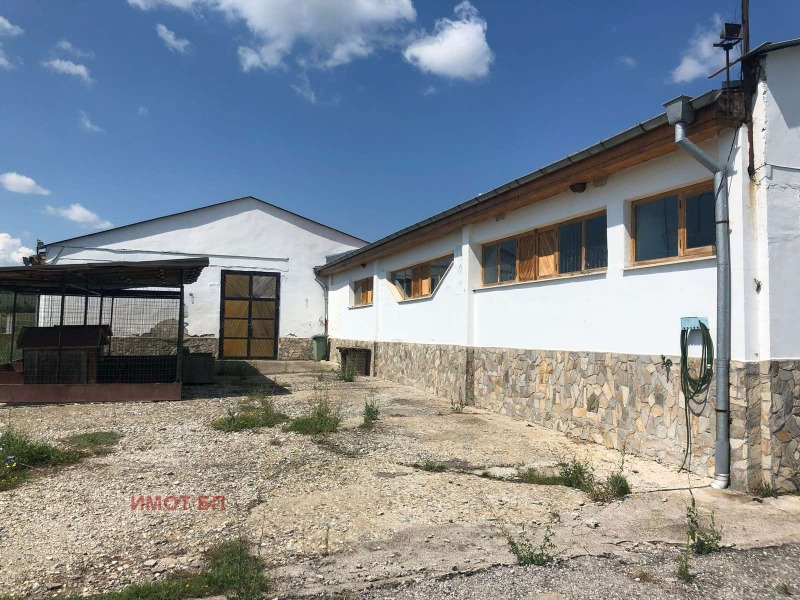 Продава бизнес имот, с. гърло, област перник