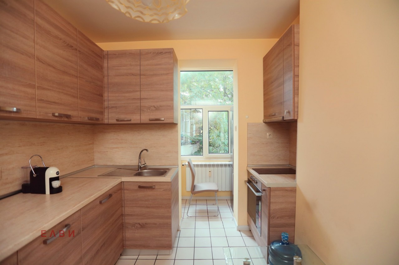 Продава 3-СТАЕН, гр. София, Център, снимка 11 - Апартаменти - 55702076