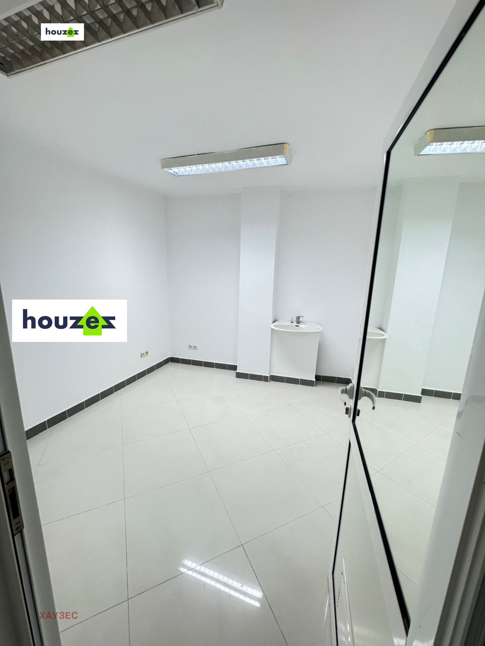 Продава МАГАЗИН, гр. София, Редута, снимка 2 - Магазини - 54038394