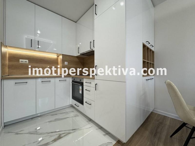 Продава 2-СТАЕН, гр. Пловдив, Кючук Париж, снимка 2 - Апартаменти - 54131322