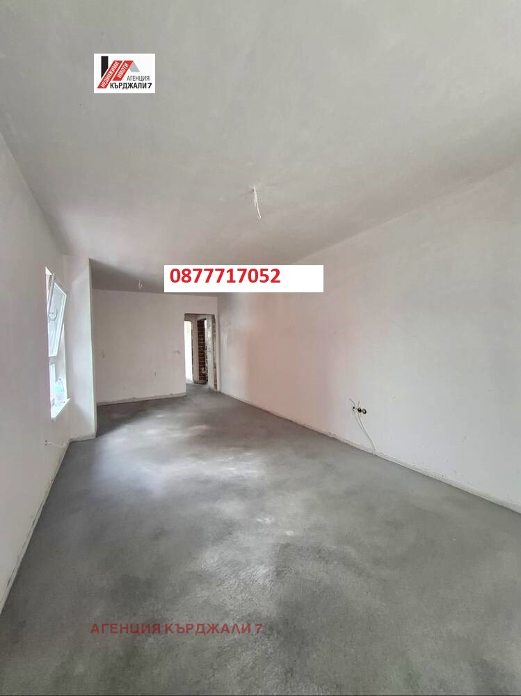 Продава 2-СТАЕН, гр. Кърджали, Възрожденци, снимка 3 - Апартаменти - 54203301