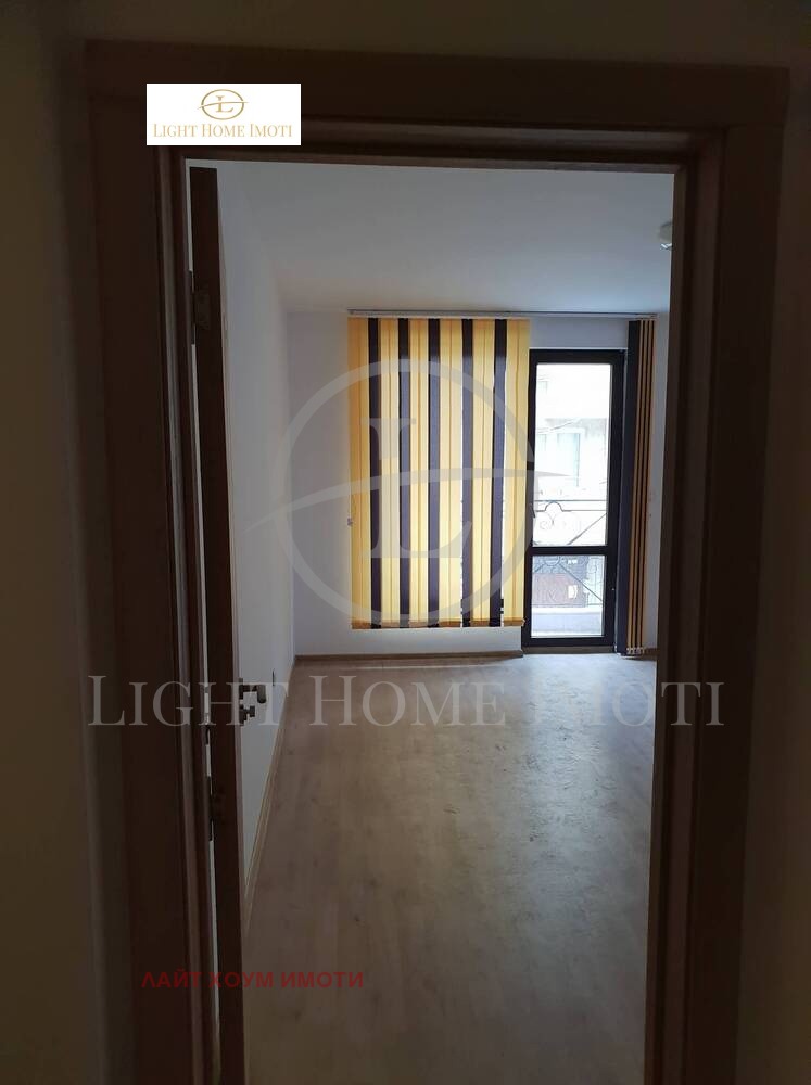 En venta  Oficina Plovdiv , Karshiyaka , 140 metros cuadrados | 92423532 - imagen [6]