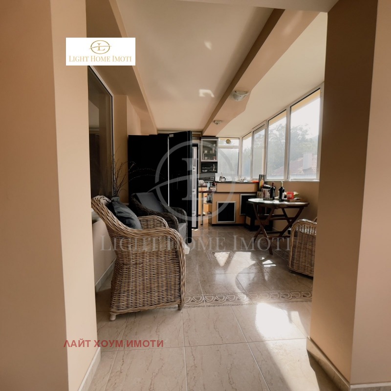 En venta  Oficina Plovdiv , Karshiyaka , 140 metros cuadrados | 92423532 - imagen [10]