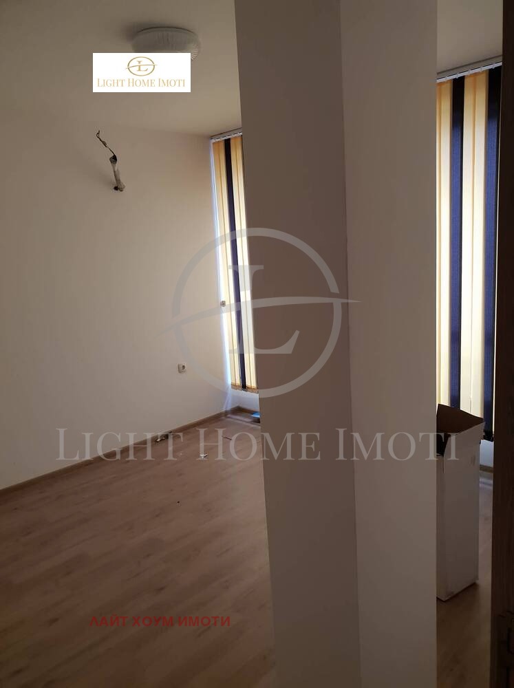 En venta  Oficina Plovdiv , Karshiyaka , 140 metros cuadrados | 92423532 - imagen [5]