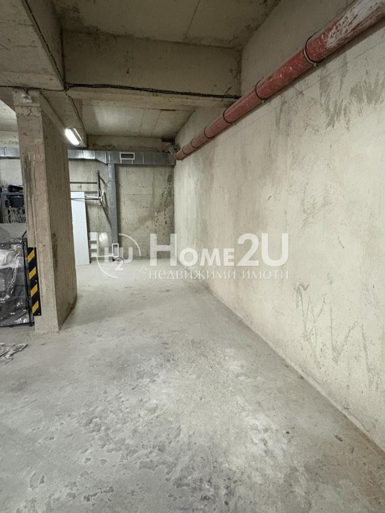 Продава ГАРАЖ, ПАРКОМЯСТО, гр. Варна, Бриз, снимка 5 - Гаражи и паркоместа - 53807141