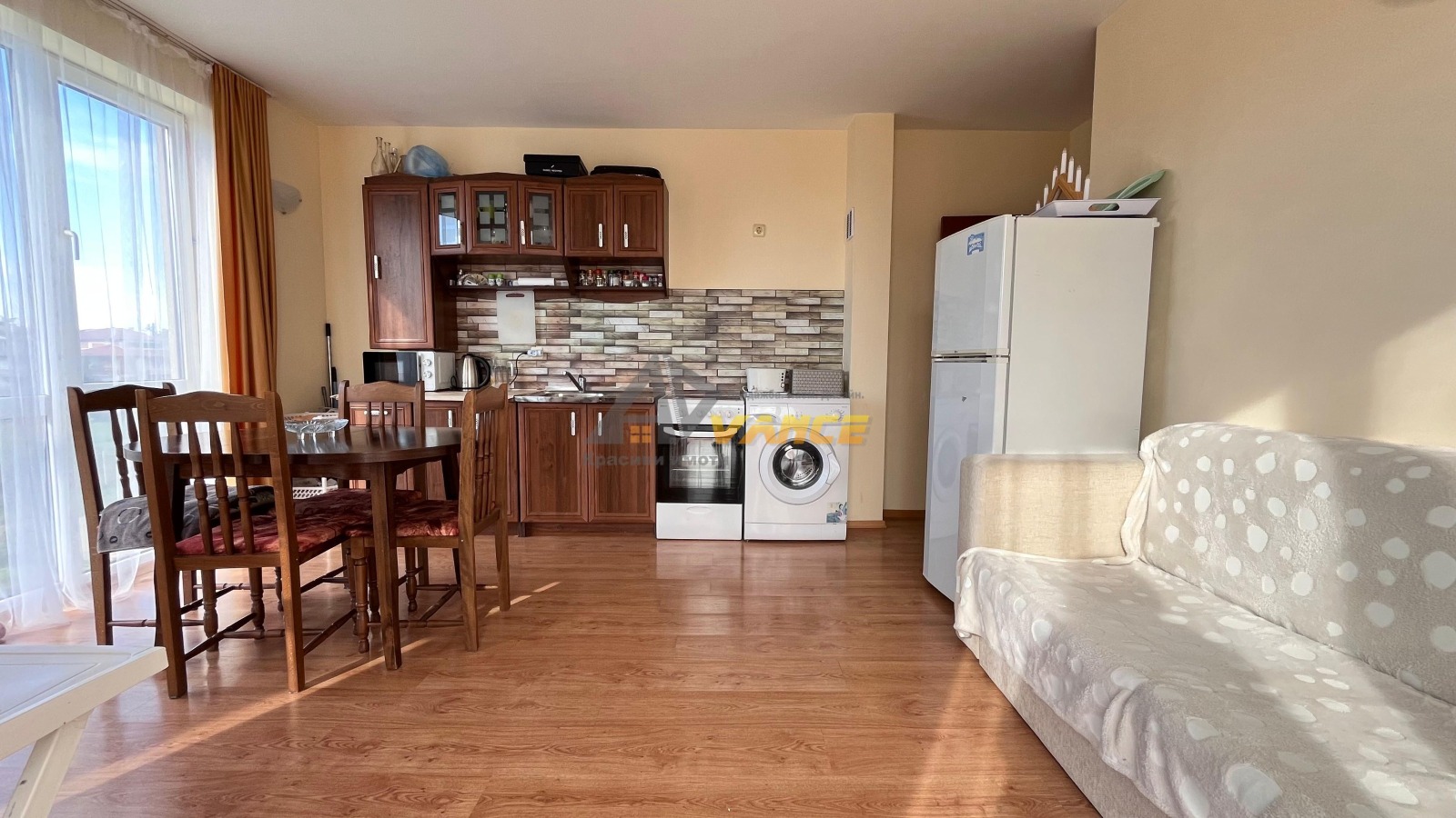 Продава 3-СТАЕН, гр. Ахелой, област Бургас, снимка 3 - Апартаменти - 56172238