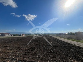 Парцел с. Голяновци, област София 5