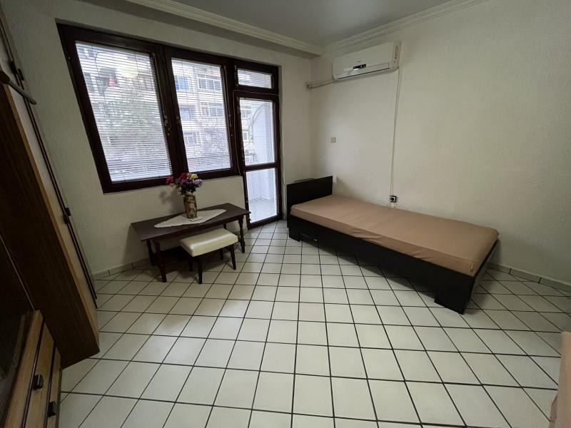 Продава 3-СТАЕН, гр. Бургас, Възраждане, снимка 5 - Апартаменти - 54119966