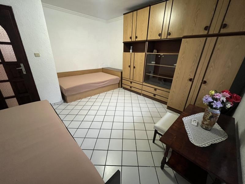 Продава 3-СТАЕН, гр. Бургас, Възраждане, снимка 4 - Апартаменти - 54119966