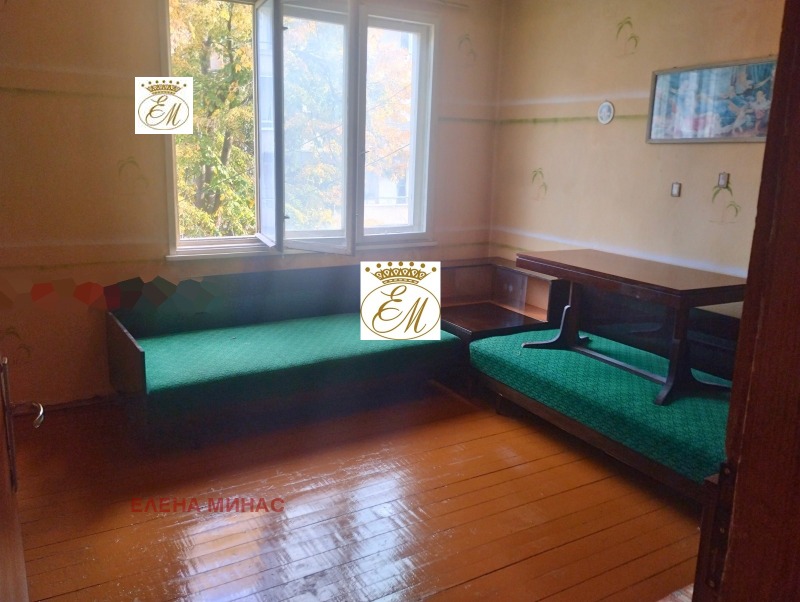 Продава 4-СТАЕН, гр. Шумен, Болницата, снимка 2 - Апартаменти - 52412125