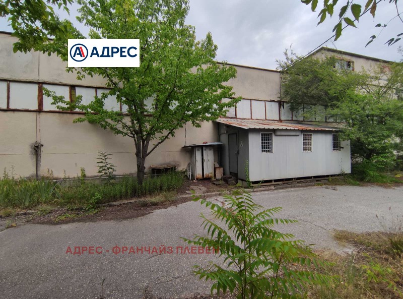 Till salu  Industribyggnad Pleven , Kailaka , 6168 kvm | 64796426 - bild [2]