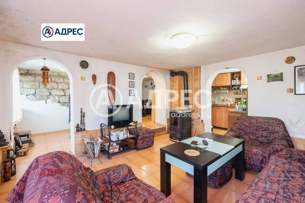 Продава КЪЩА, гр. Варна, Аспарухово, снимка 13 - Къщи - 54273432
