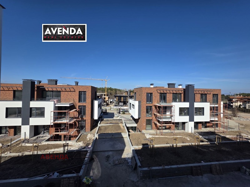 Продава 4-СТАЕН в град София, м-т Камбаните - 222 кв.м / 413 000 € » 807 757.79 лв., АВЕНДА