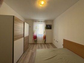 2 sypialnie Centar, Burgas 11