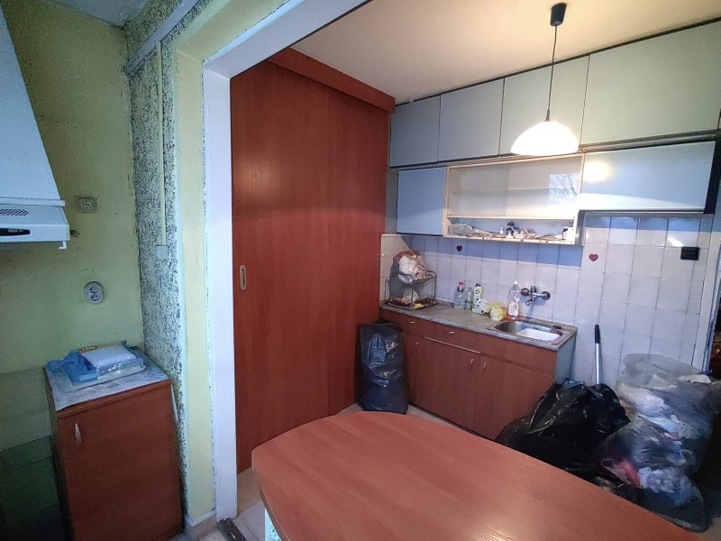 Продава  2-стаен град София , Зона Б-18 , 60 кв.м | 70324560 - изображение [2]