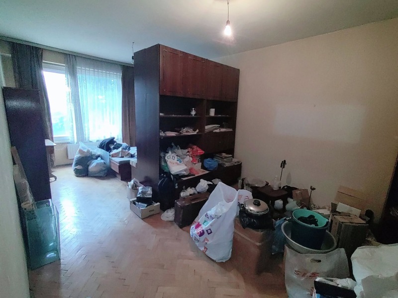Продава  2-стаен град София , Зона Б-18 , 60 кв.м | 70324560