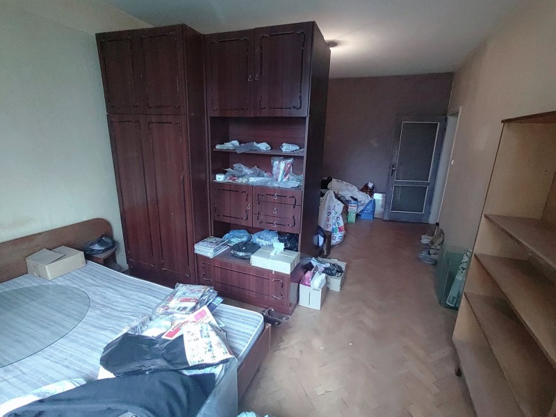 Продава  2-стаен град София , Зона Б-18 , 60 кв.м | 70324560 - изображение [2]