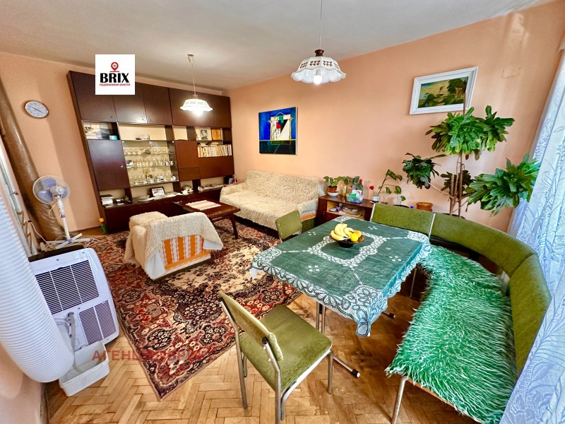 À venda  2 quartos Ruse , Alei Vazrajdane , 81 m² | 81343807 - imagem [2]