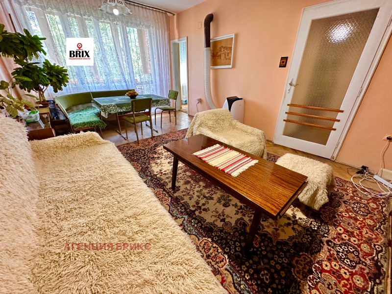 À venda  2 quartos Ruse , Alei Vazrajdane , 81 m² | 81343807 - imagem [3]
