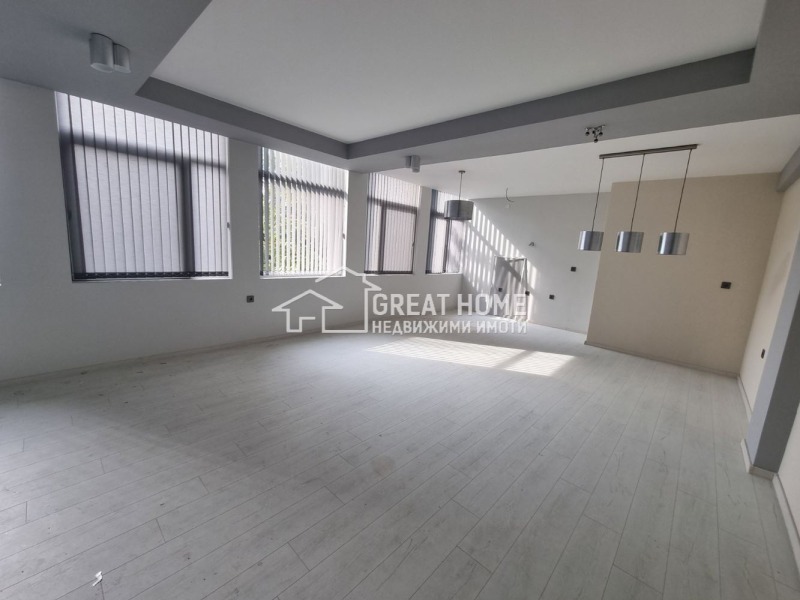 Продава  4-стаен град Търговище , Център , 120 кв.м | 93434698 - изображение [2]