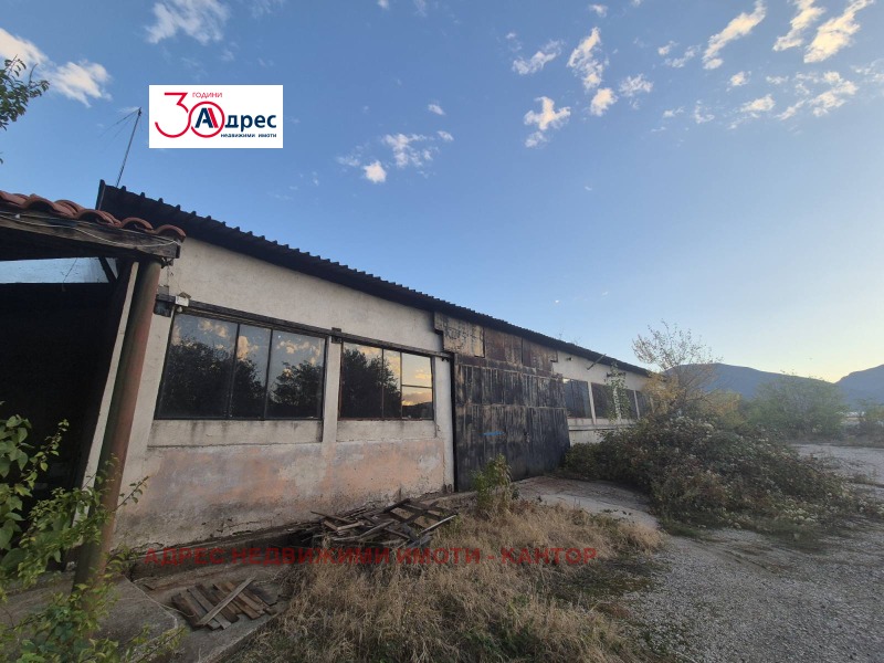 Продава ПРОМ. ПОМЕЩЕНИЕ, с. Лозен, област Пазарджик, снимка 3 - Производствени сгради - 52836864