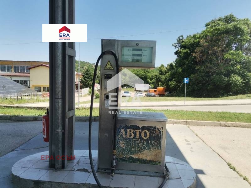 Продава БИЗНЕС ИМОТ, гр. Ловеч, Промишлена зона - Изток, снимка 8 - Други - 53517961