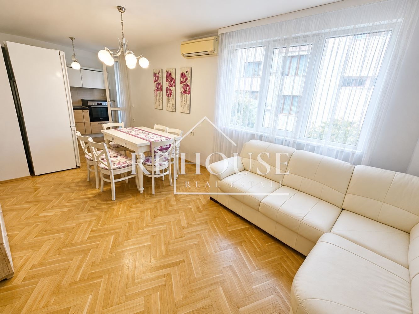 Продава 3-СТАЕН, гр. Варна, Лятно кино Тракия, снимка 2 - Апартаменти - 55799787