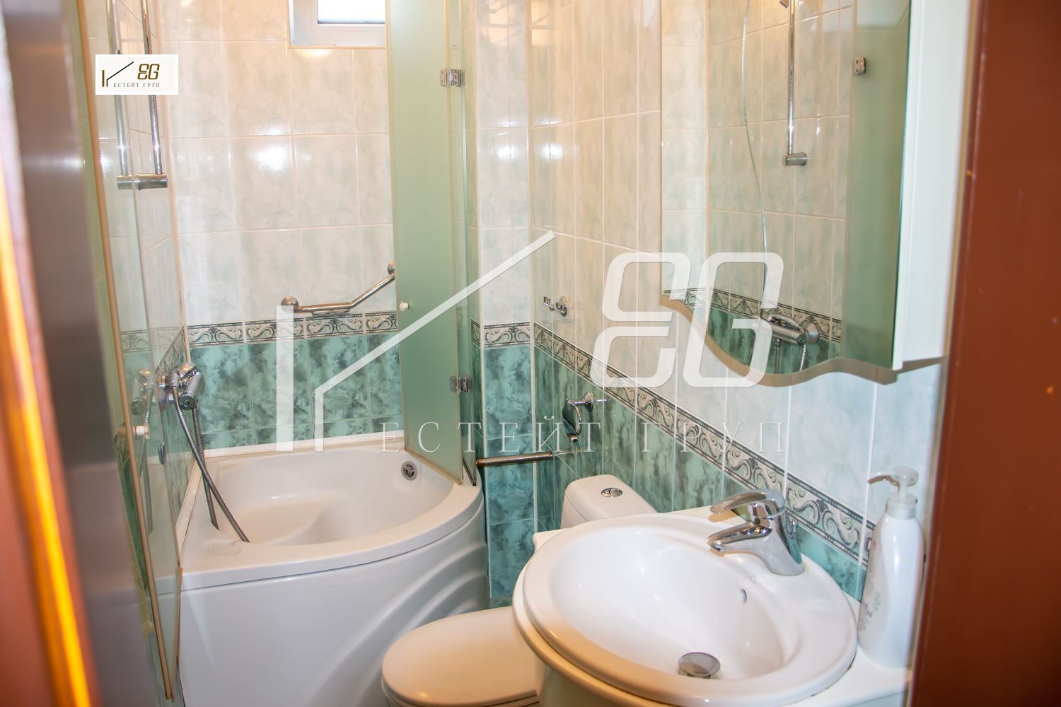 Продава ЕТАЖ ОТ КЪЩА, гр. Варна, Аспарухово, снимка 8 - Етаж от къща - 53529788