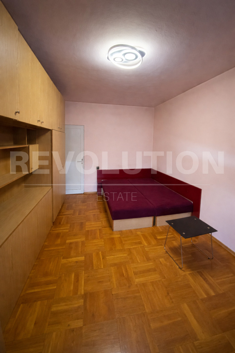 Продава 3-СТАЕН, гр. София, Сухата река, снимка 3 - Апартаменти - 53412819