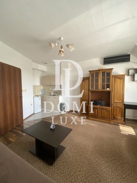 Studio Pogrebi, Varna
