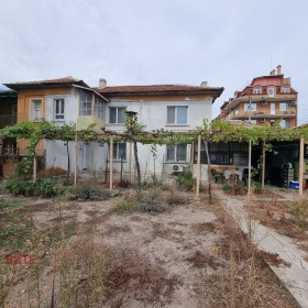 House Parvomay, region Plovdiv 1