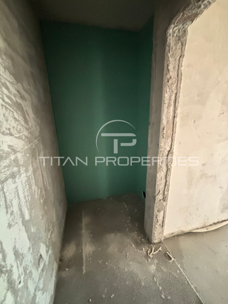 For Sale  2 bedroom Plovdiv , Yuzhen , 104 sq.m | 20048680 - image [9]