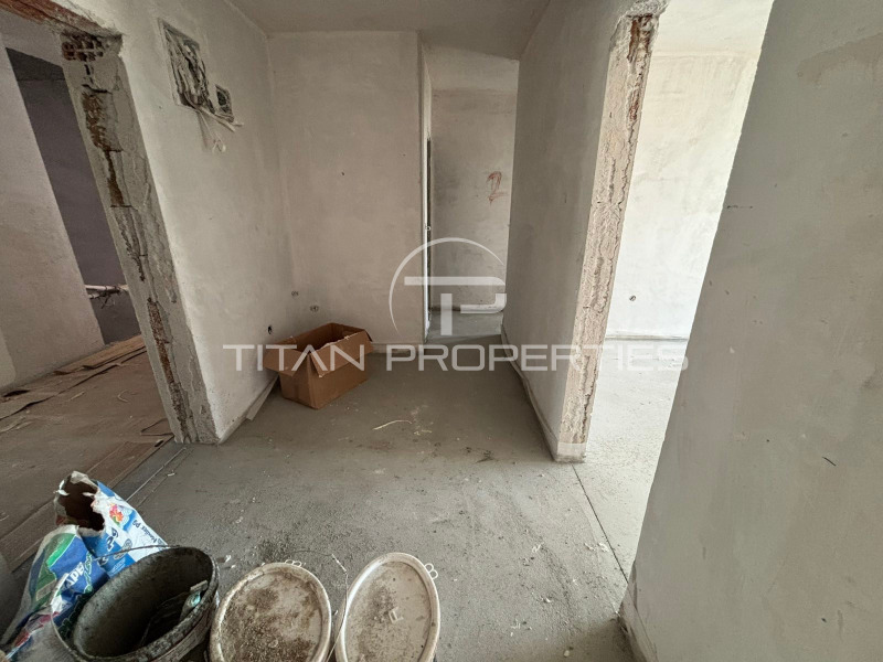 For Sale  2 bedroom Plovdiv , Yuzhen , 104 sq.m | 20048680 - image [5]