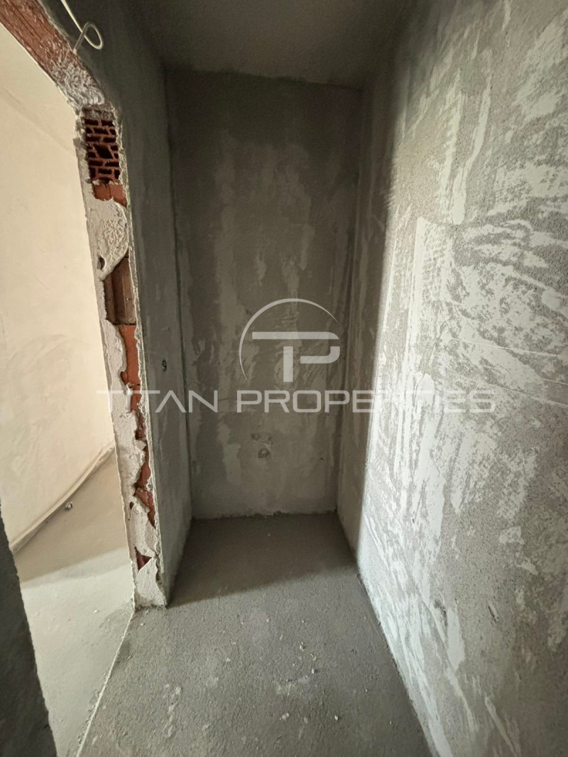 For Sale  2 bedroom Plovdiv , Yuzhen , 104 sq.m | 20048680 - image [8]