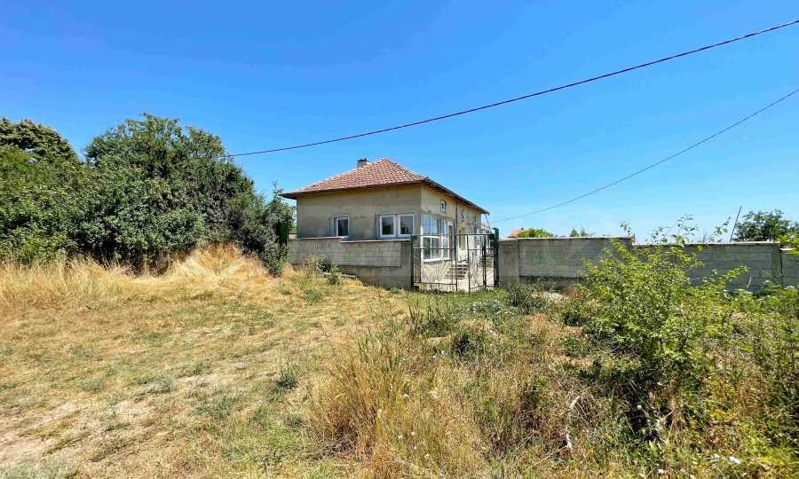 Продава КЪЩА, с. Близнаци, област Варна, снимка 2 - Къщи - 50940908