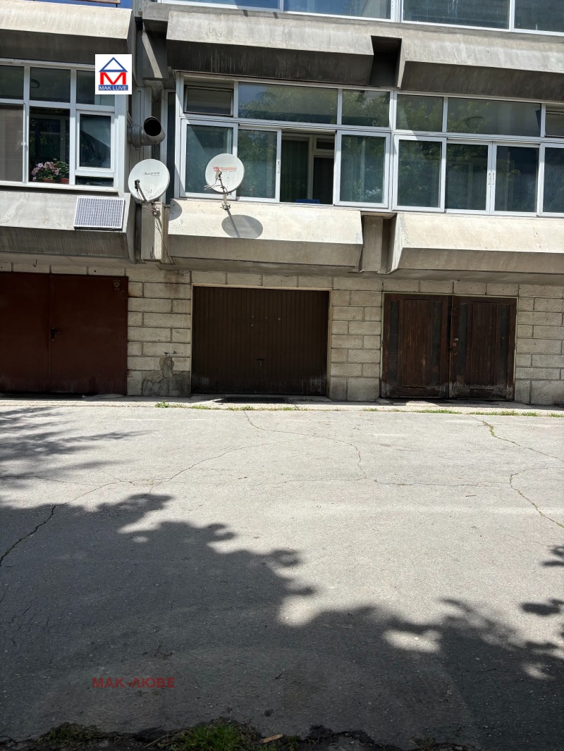 In vendita  Box auto Varna , Tsentralna poshta , 20 mq | 29151313