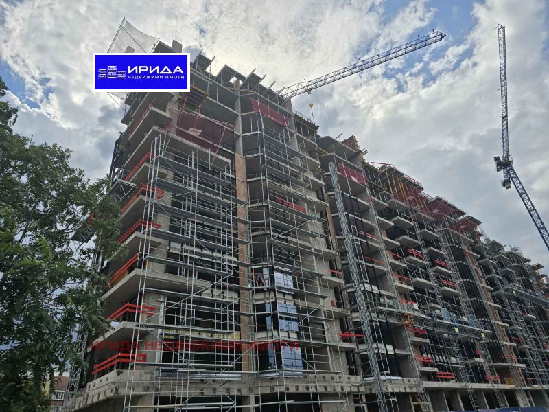 Продава  4-стаен град София , Оборище , 183 кв.м | 95650912