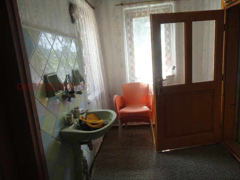 Продава КЪЩА, с. Мировци, област Шумен, снимка 12 - Къщи - 52777080