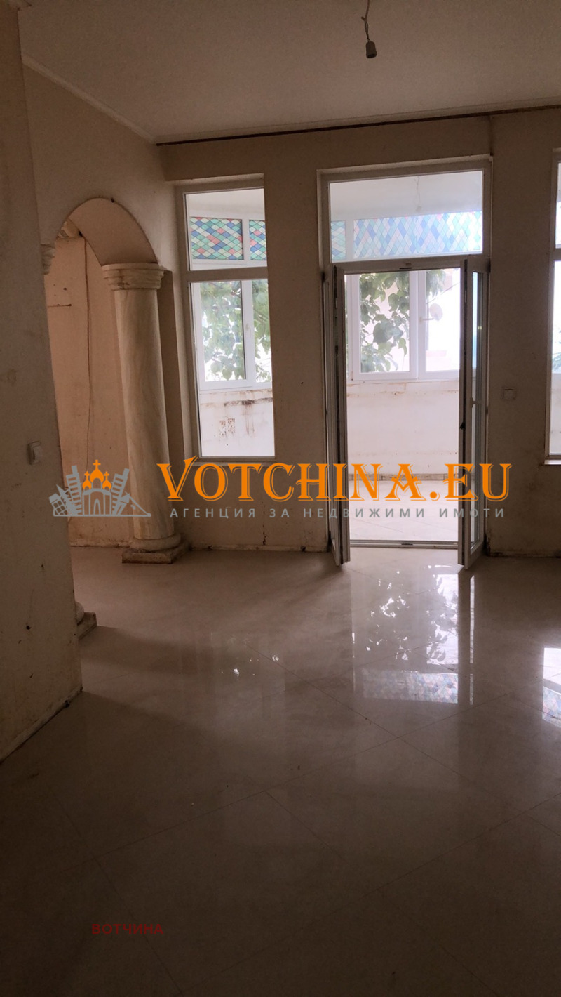 Продава КЪЩА, гр. Варна, Виница, снимка 2 - Къщи - 47317465