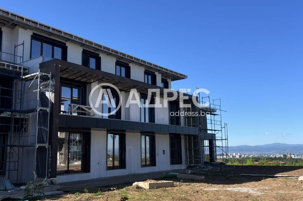 Продава МНОГОСТАЕН, гр. София, м-т Камбаните, снимка 3 - Апартаменти - 55626577