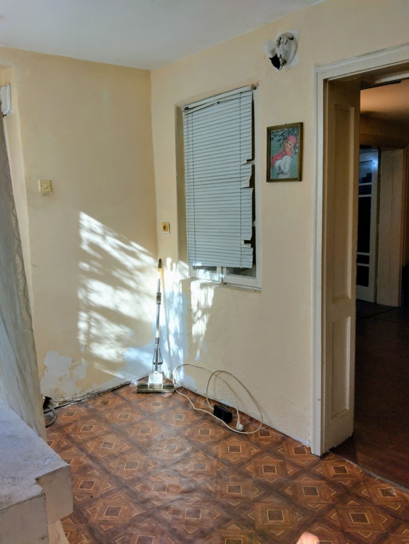 Продава 2-СТАЕН, гр. Варна, Колхозен пазар, снимка 2 - Апартаменти - 52439658