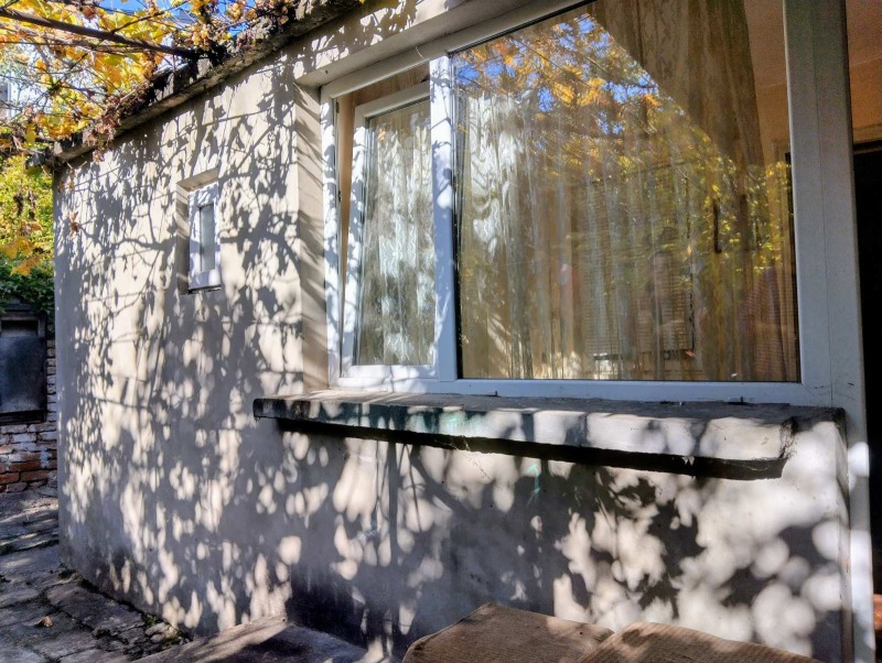 Продава КЪЩА, гр. Варна, Колхозен пазар, снимка 2 - Къщи - 53147576