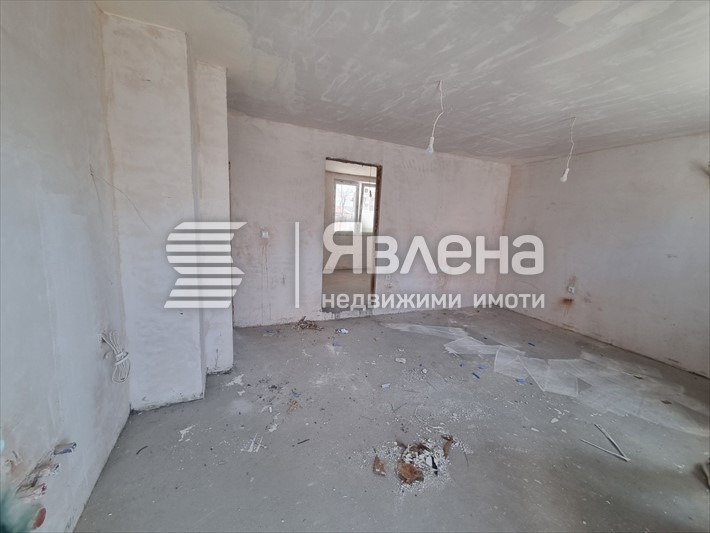 Продава 3-СТАЕН, гр. Варна, Погреби, снимка 1 - Aпартаменти - 49381096