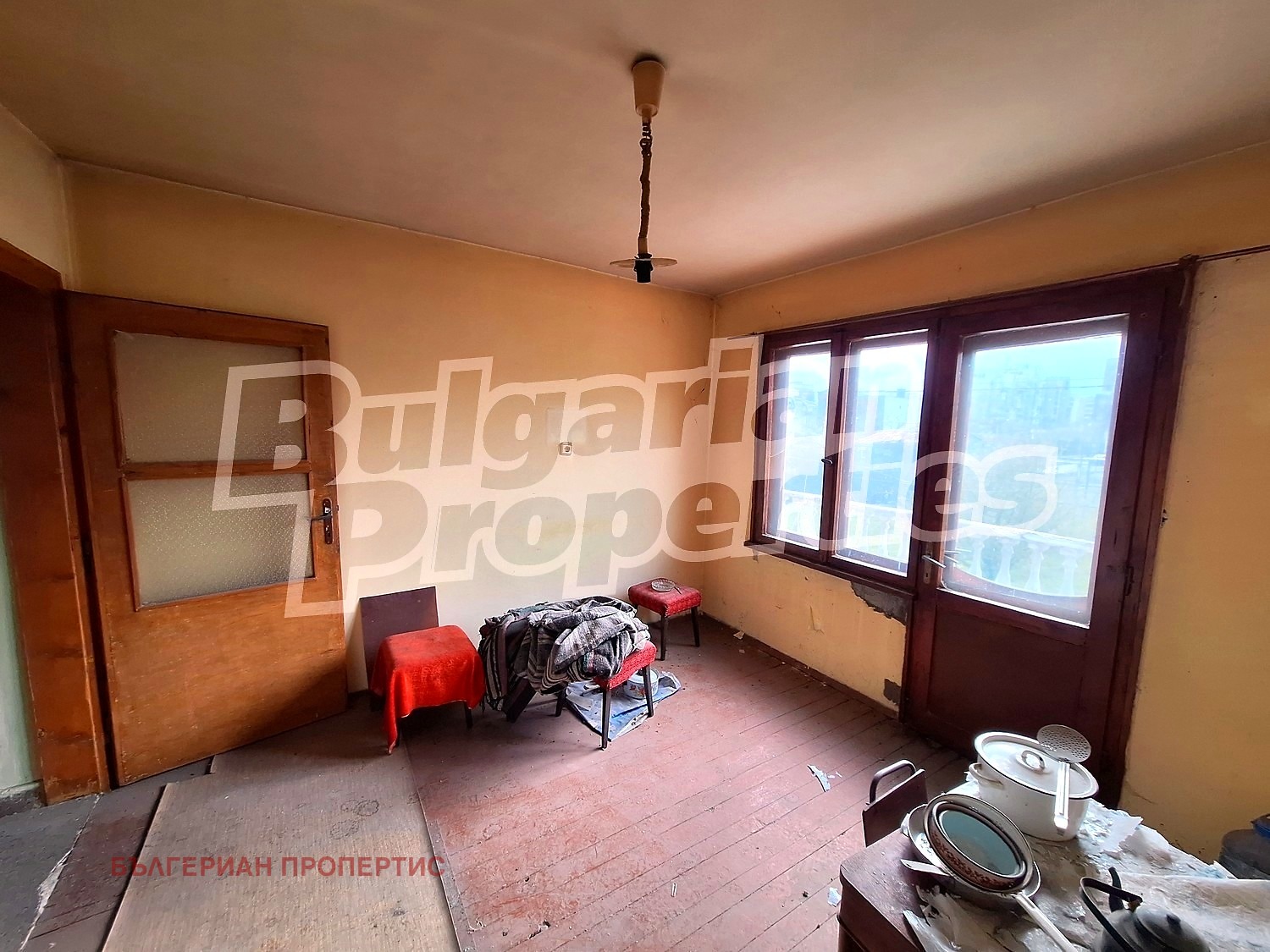 Продава ЕТАЖ ОТ КЪЩА, гр. Перник, Изток, снимка 17 - Етаж от къща - 56331516