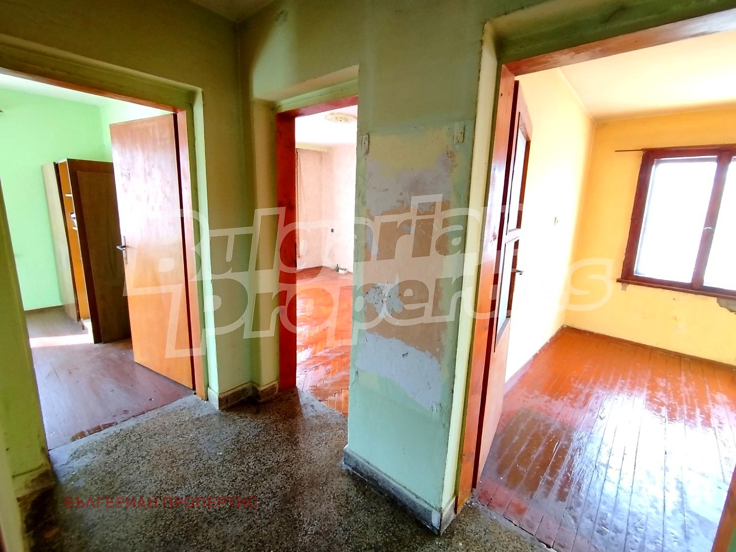 Продава ЕТАЖ ОТ КЪЩА, гр. Перник, Изток, снимка 11 - Етаж от къща - 56331516