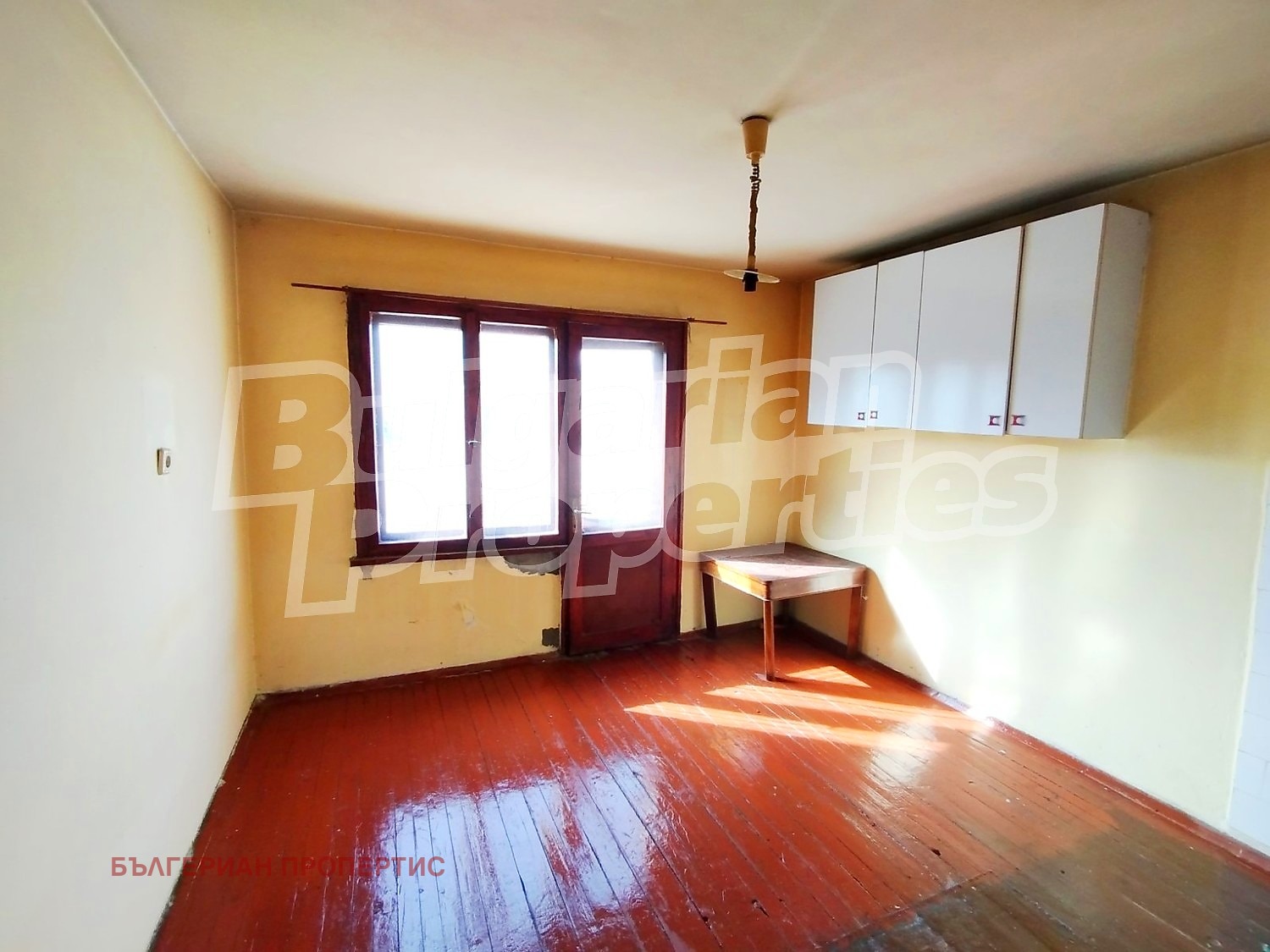 Продава ЕТАЖ ОТ КЪЩА, гр. Перник, Изток, снимка 10 - Етаж от къща - 56331516
