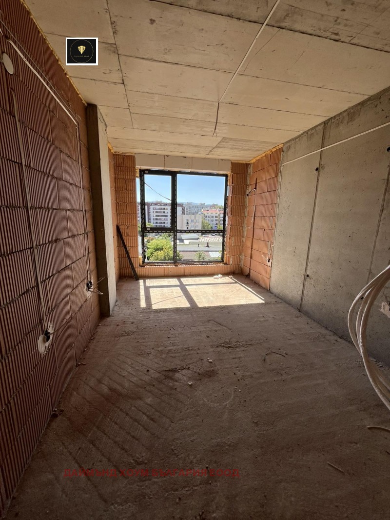 Myytävänä  2 makuuhuonetta Plovdiv , Gagarin , 109 neliömetriä | 94638892 - kuva [2]