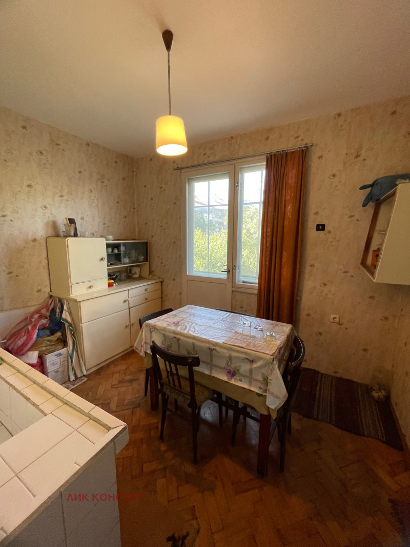 Продава  Многостаен град Търговище , Център , 106 кв.м | 12531471 - изображение [4]